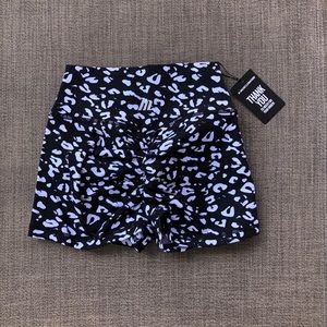 Muscle Nation scrunch Shorts